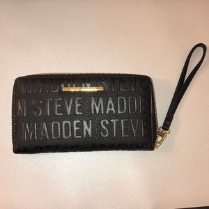 Steve Madden wallet